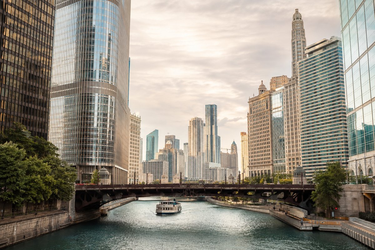 Illustrative skyline and architecture of Chicago